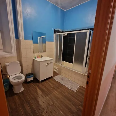 Local Private Ostello Lisbona