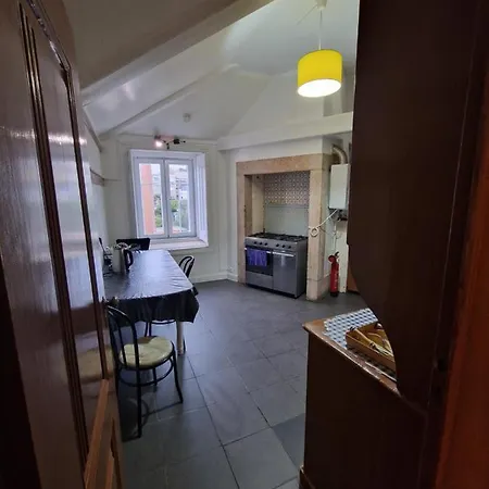 Local Private Hostal *
