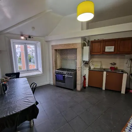 Local Private * Lisbona