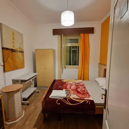 Ostello Local Private Lisbona