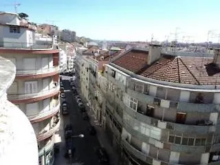 Local Private Ostello Lisbona