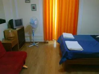 Local Private Hostal Lisboa