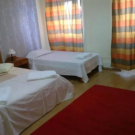 Local Private Hostal *